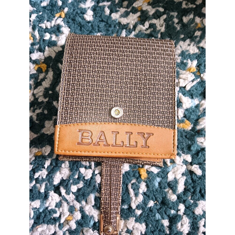 Bally Wallet Folding Wallet And Coin Purse Pattern/Tan Woman Cracked AS IS